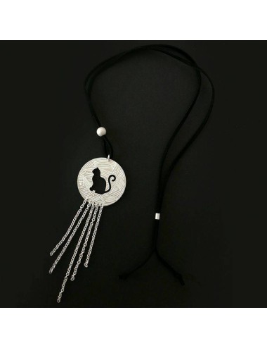 Collier long chat